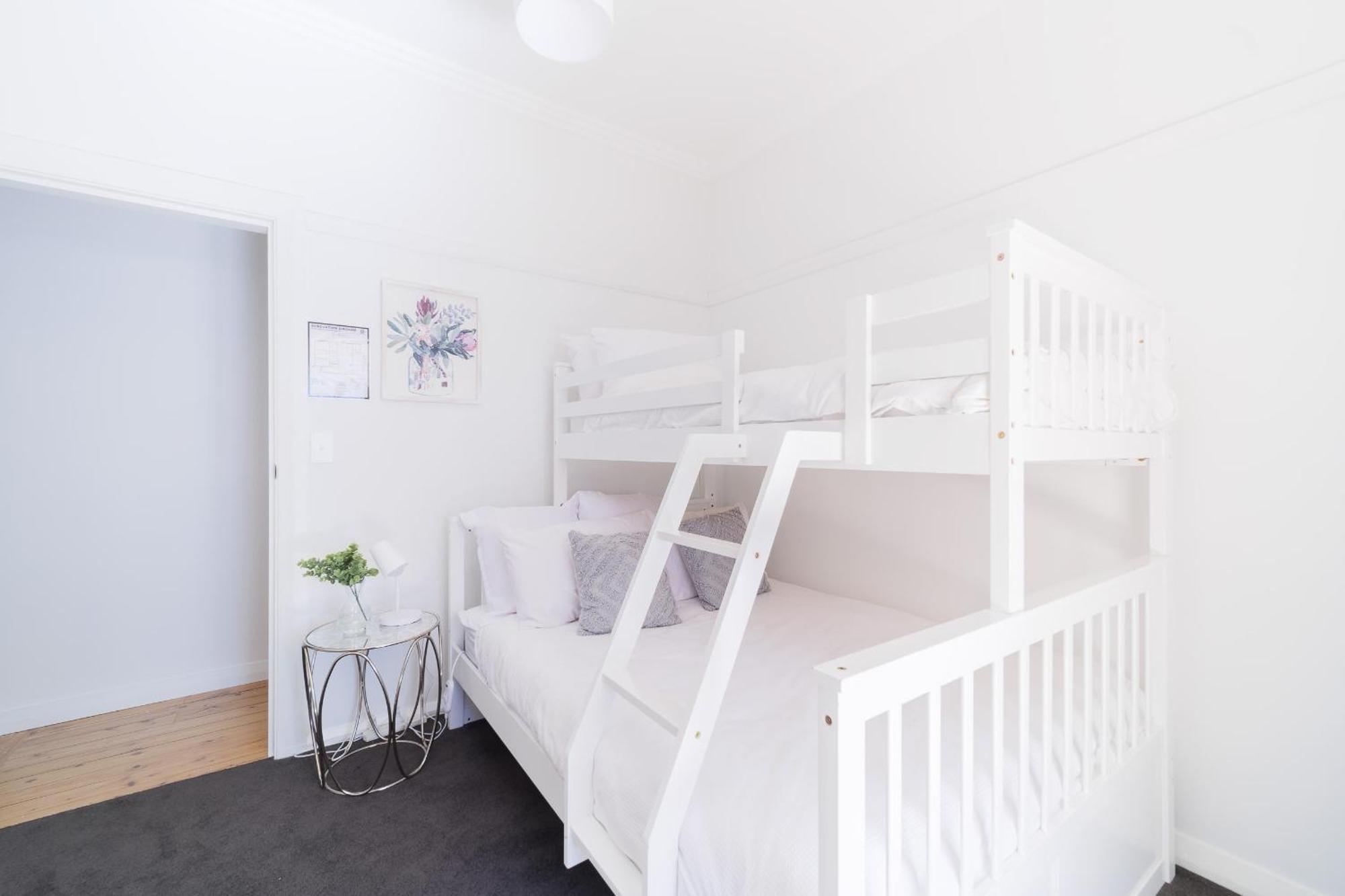 La Sleeps 9 Fireplace Bbq Pet Friendly Holiday home